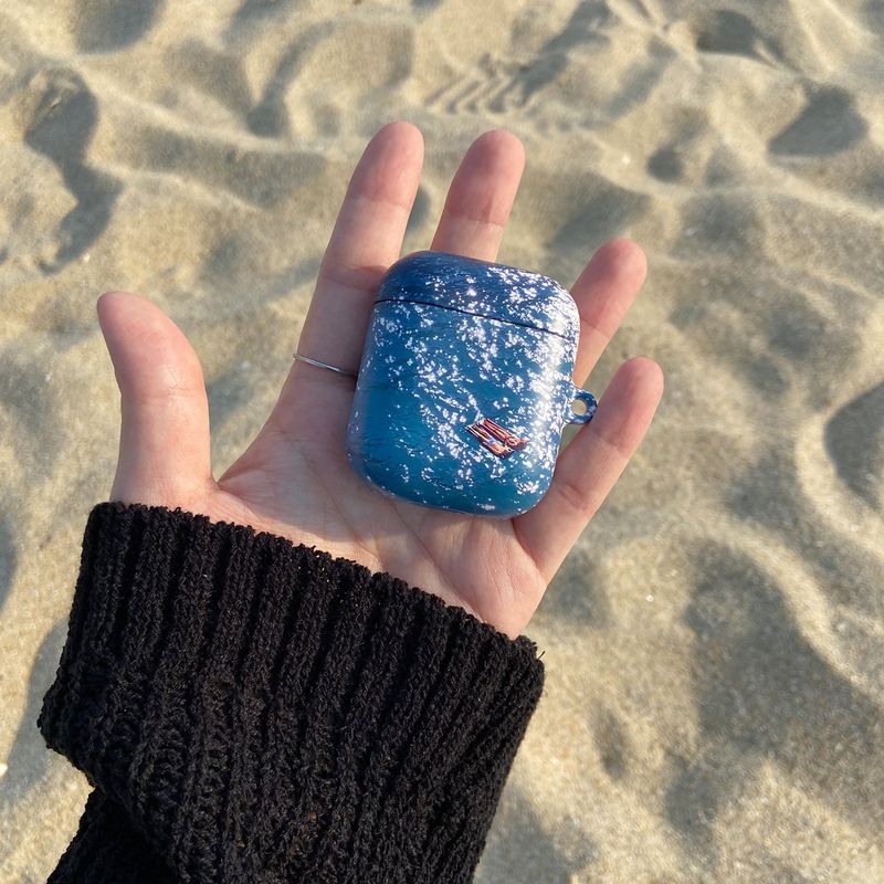 Notful（ノットフル）の「Summer Airpods case（Smartphone Accessories）」