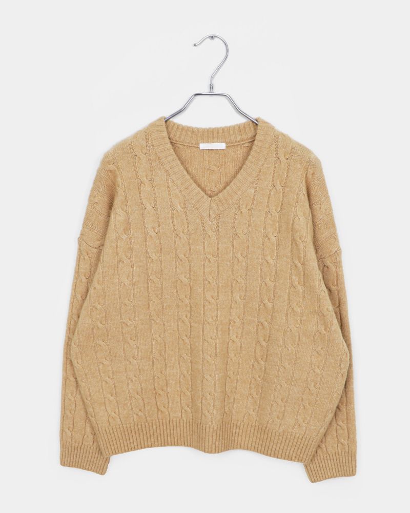 Noyu Loose Wool Cable-knit V-neck Sweater