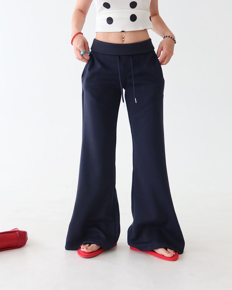 Yuki Slim Banded Bootcut Long Pants