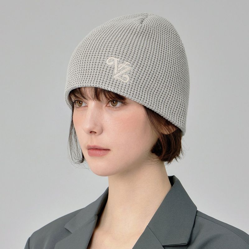 VARZAR（バザール）の「Leaf VZ Logo Waffle Beanie / Gray（Hats）」