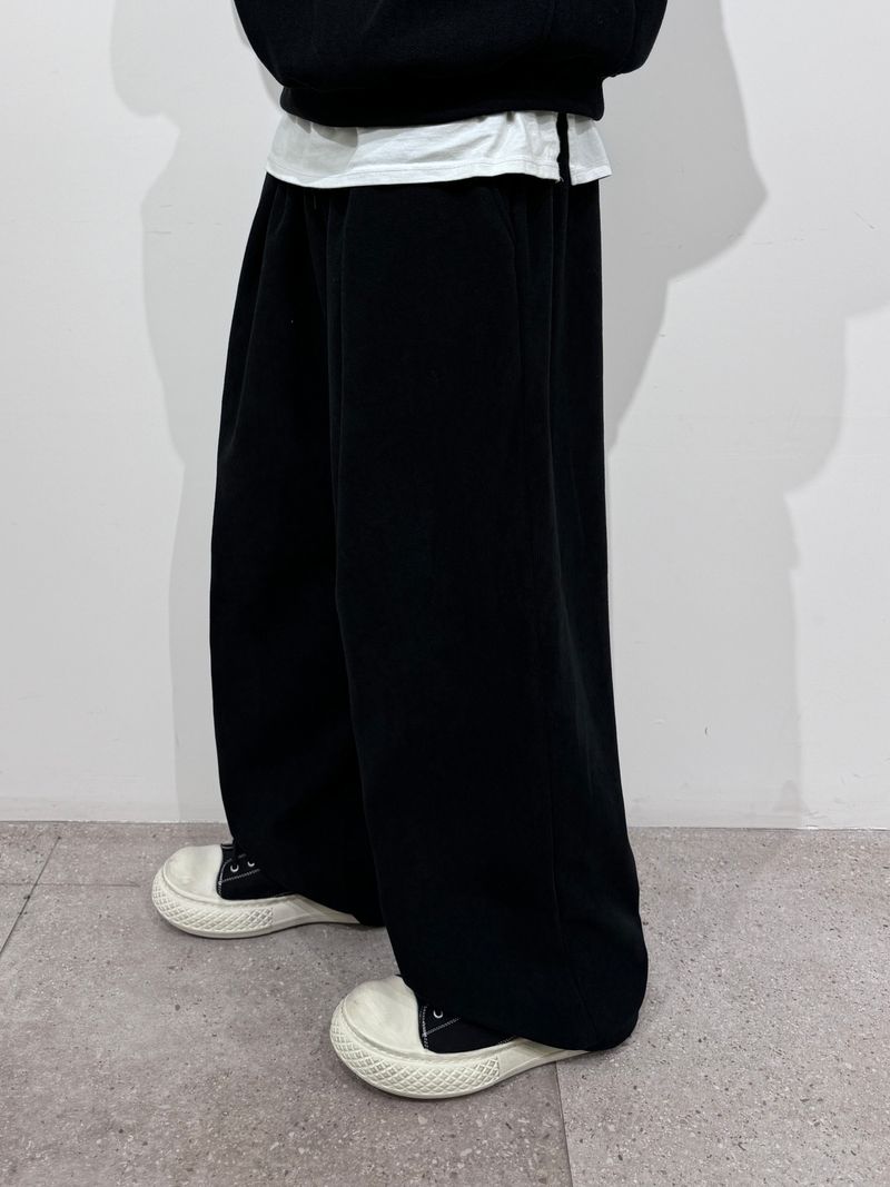 ESOO（イス）の「Corduroy Fleece Pants (3 Colors)（Pants）」