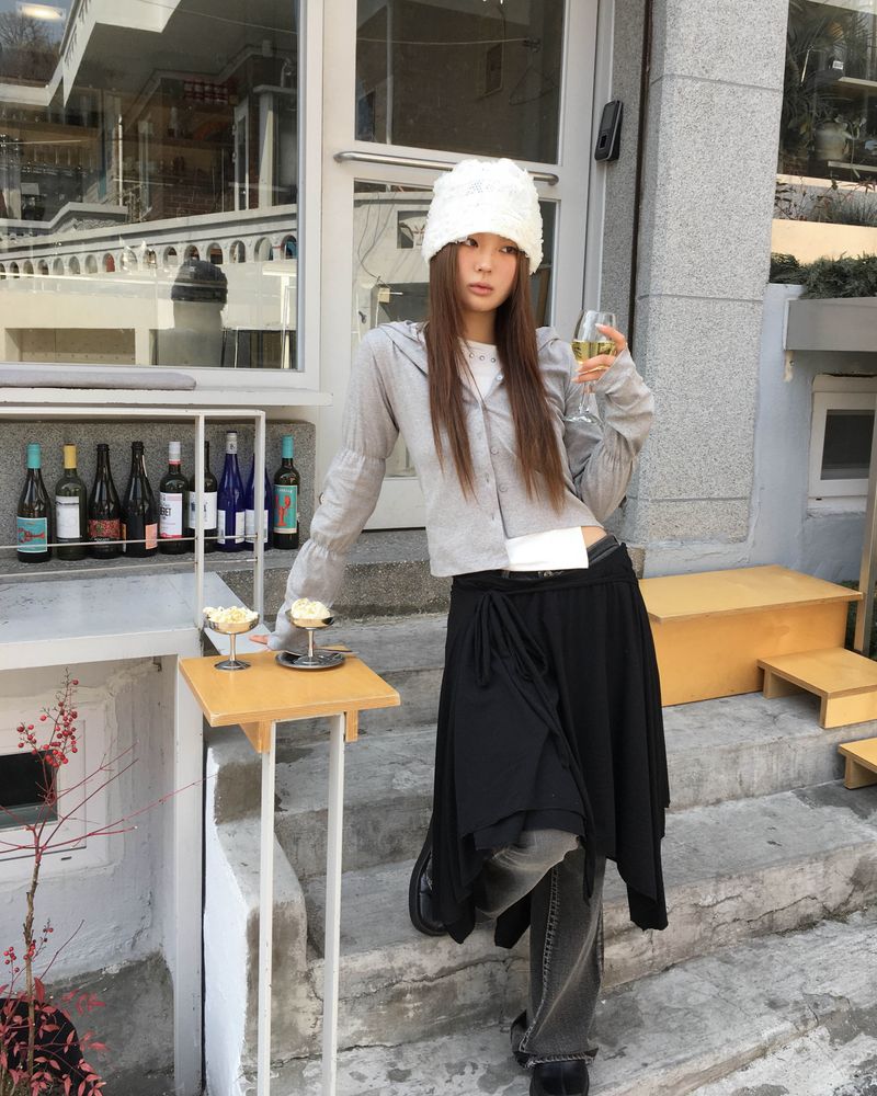 Betty low boots cut pants