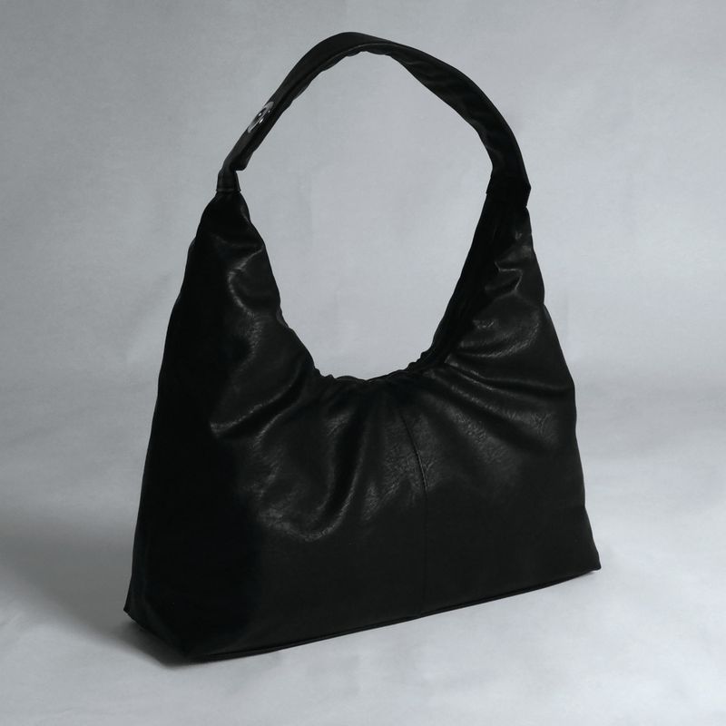 meringue black