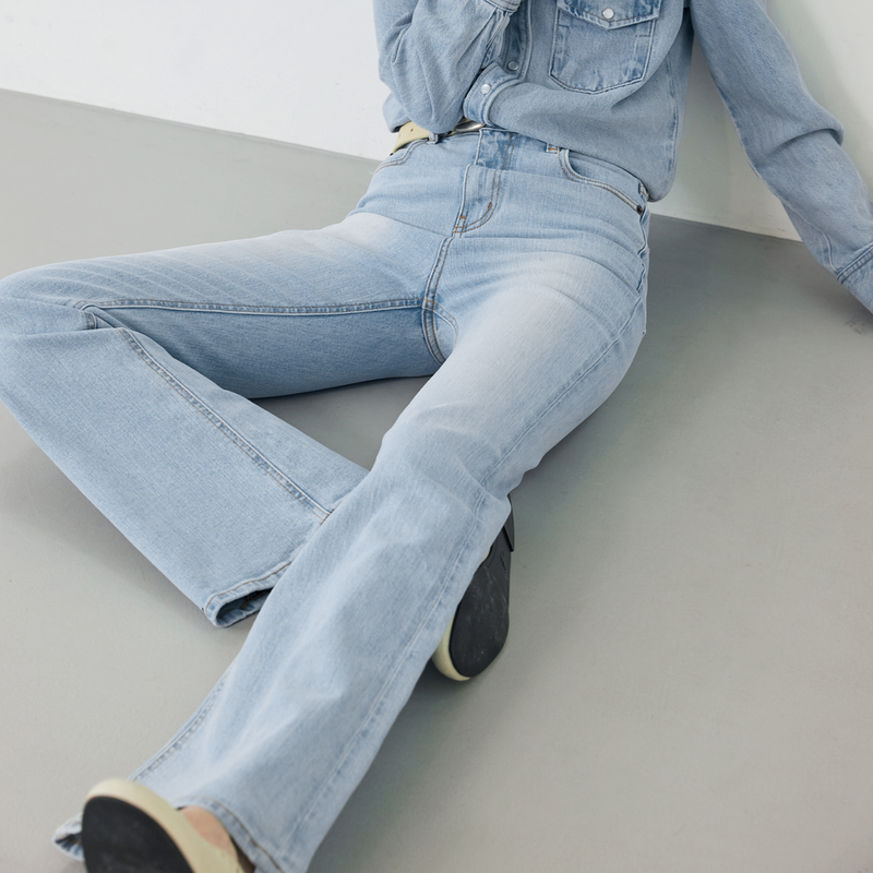 Light blue wide boots cut - D001