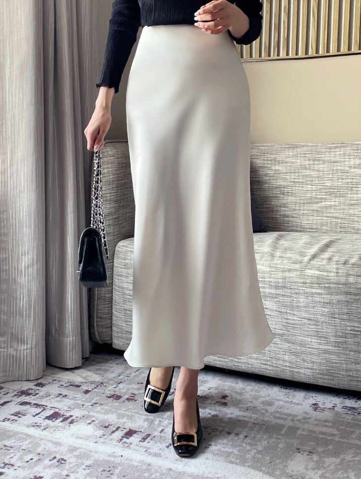 iam mari（アイアム マリ）の「Molly Satin Mermaid Long Skirt（Skirts）」