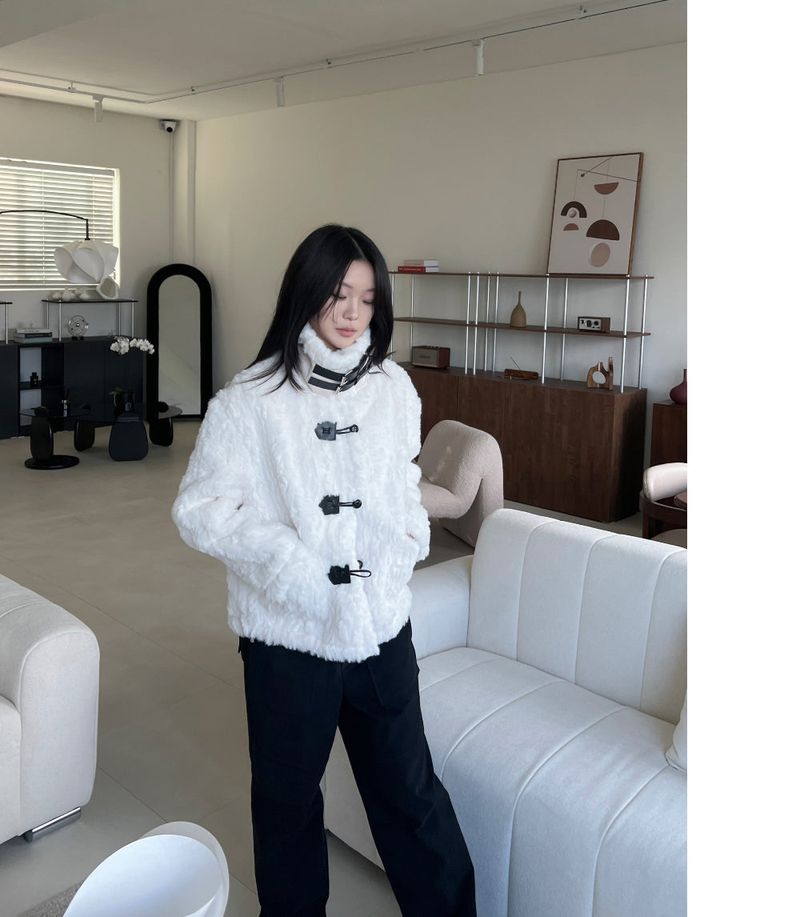Coco Duffle High-Neck Short Fur Jacket