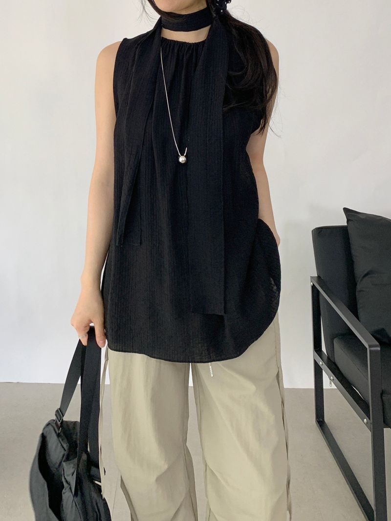 Romits Sleeveless Blouse Tie Set