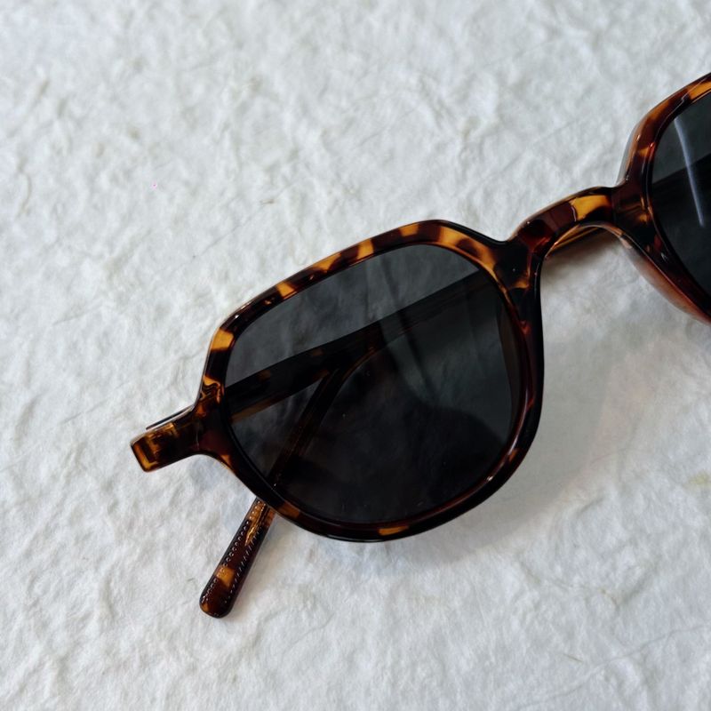 Angular Round Sunglasses