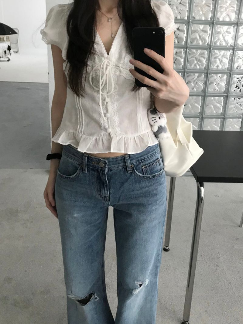 Pinter Lace Blouse (one color)