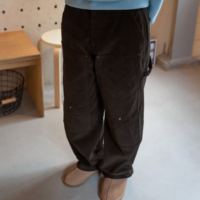 Corduroy carpenter pants / Dark brown