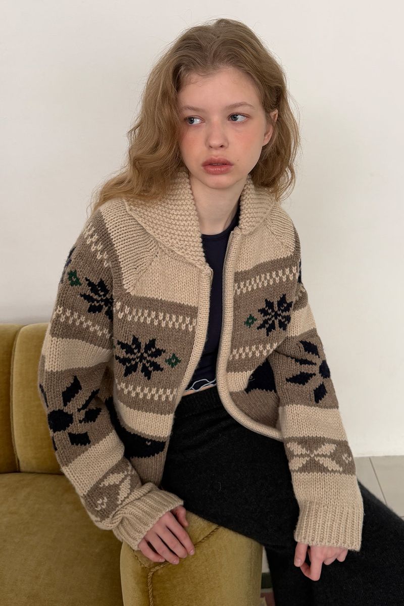 WITHOUTSUMMER(ウィズアウトサマー)の「Polar bear cowichan_beige(Tops)」