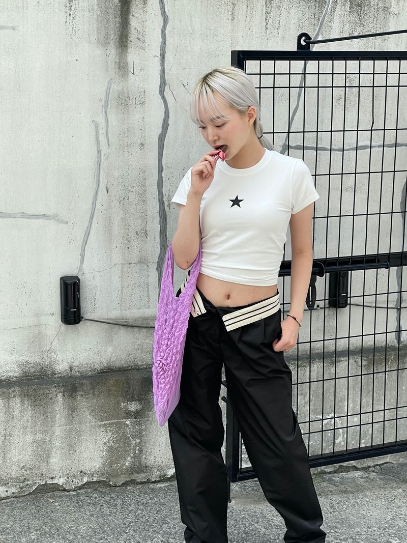 Waist point two tuck slacks