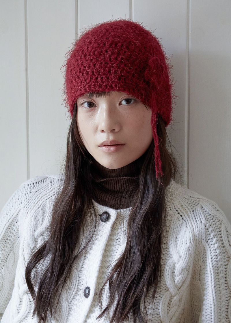 Clover Broach Beanie - Burgundy
