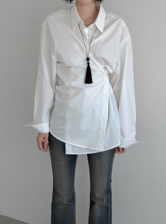 mnem（ムネム）の「Robelli Two-Way Wrap Cotton Shirt（Tops）」