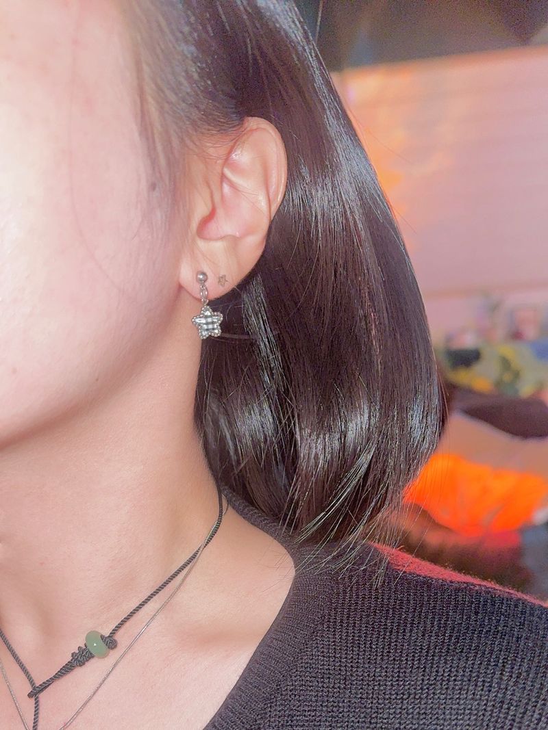 Black check star earring