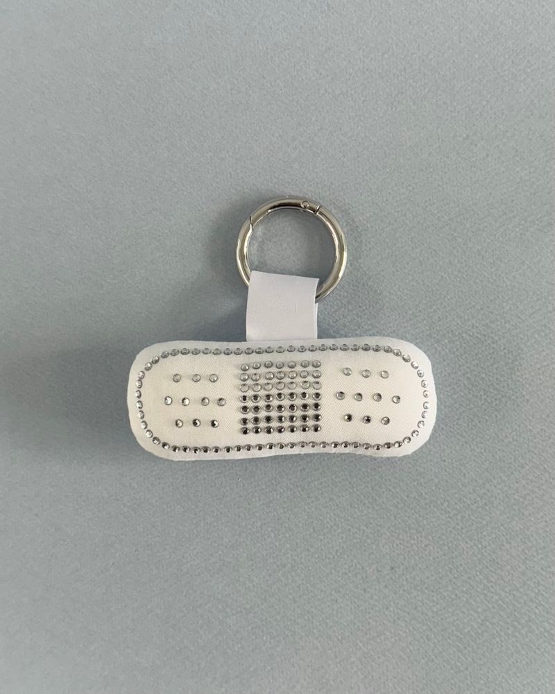 VACANCY（ヴァカンシー）の「[MADE] Twinkle cushion keyring - band-aid（Toys/Key Holders）」