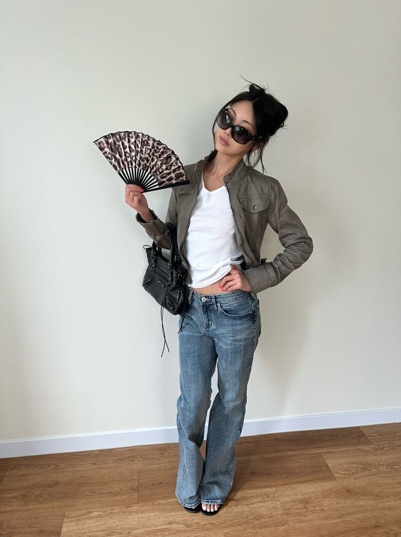texture flare low jeans