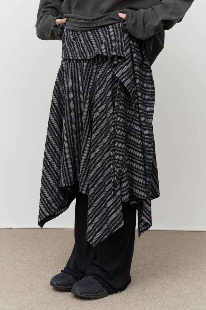 (W) Frin Unbalance Skirt
