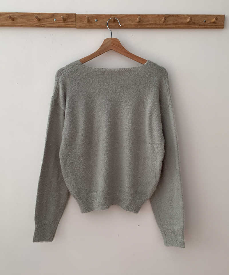 Soft Angora V-neck knitwear