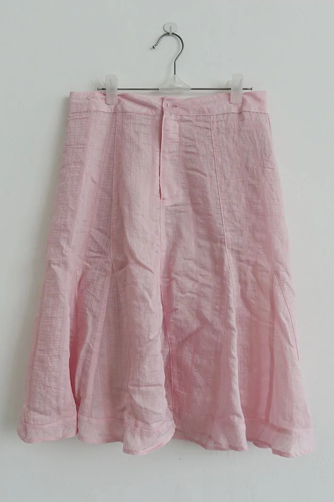 BLUSH PETAL SKIRT IN PINK