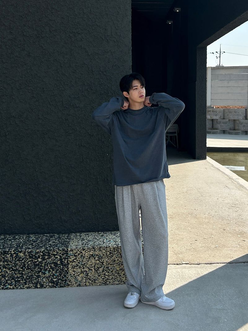 LMN Limited One Tuck Wide Sweatpants (3 colors)