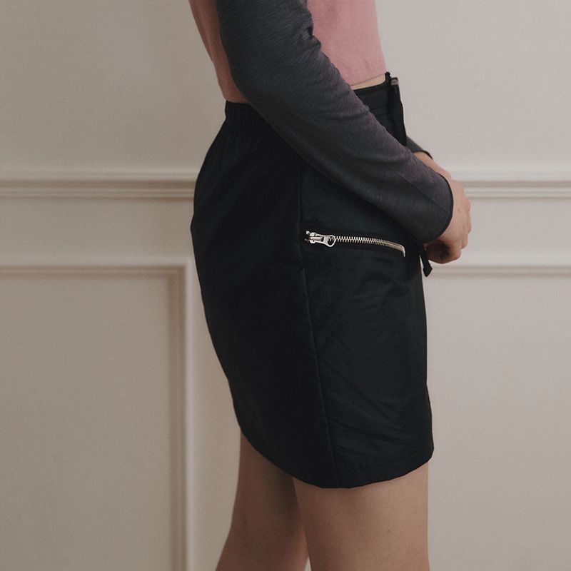 Nylon Zipper mini skirt [2 Color]