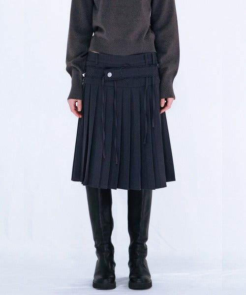 VIAVANDA（ヴィアヴァンダ）の「PLEATED MIDI SKIRT（Skirts）」