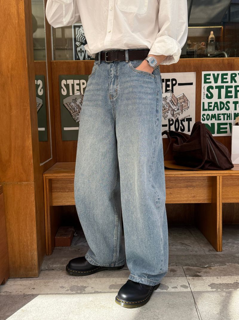 Indigo curved denim pants