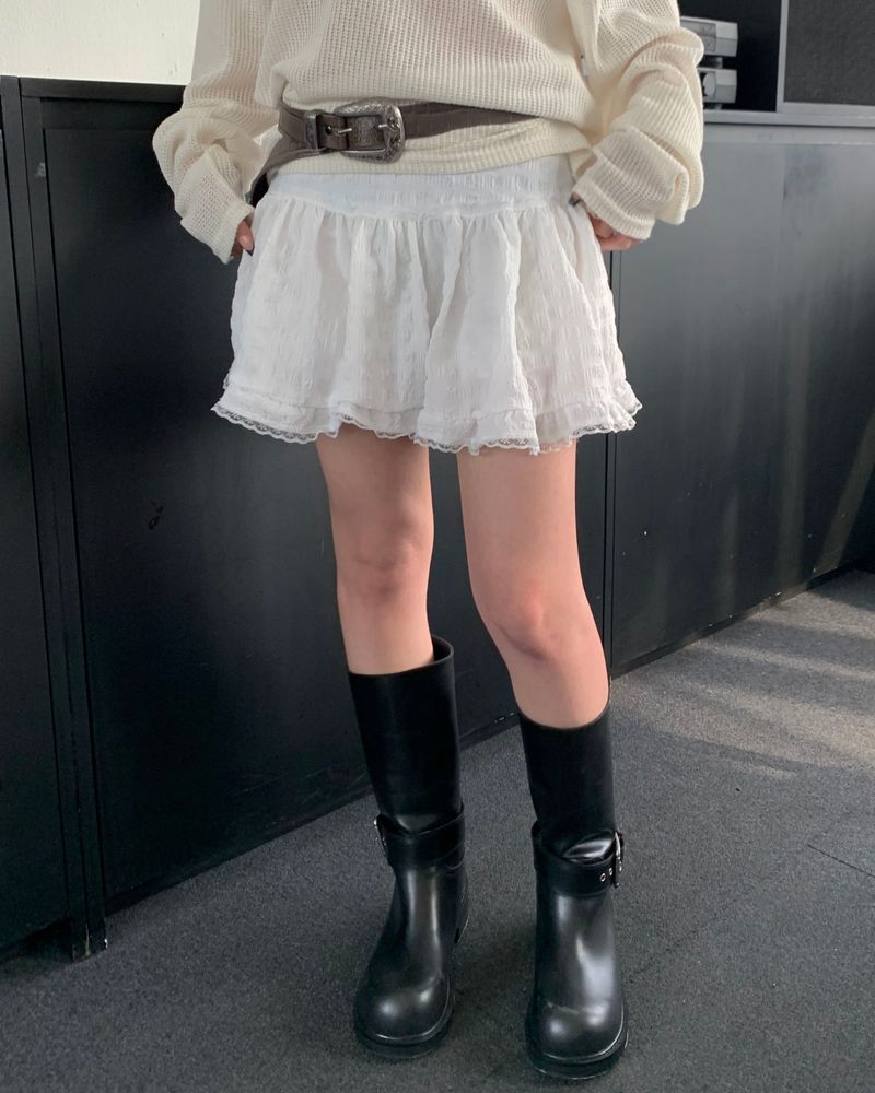 Belted half boots