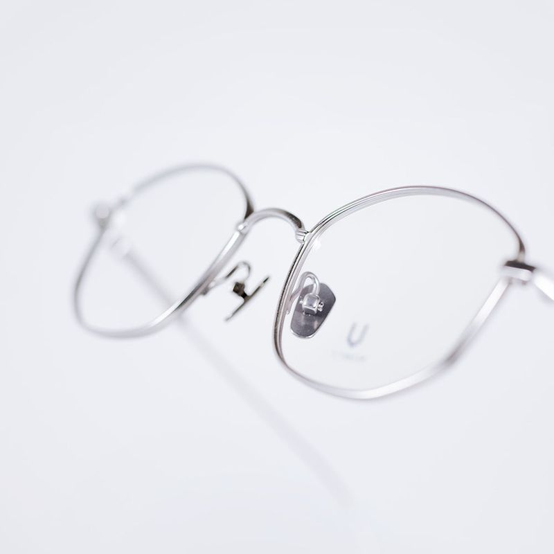 Knouun polygon titanium glasses CODE. 102. E Silver