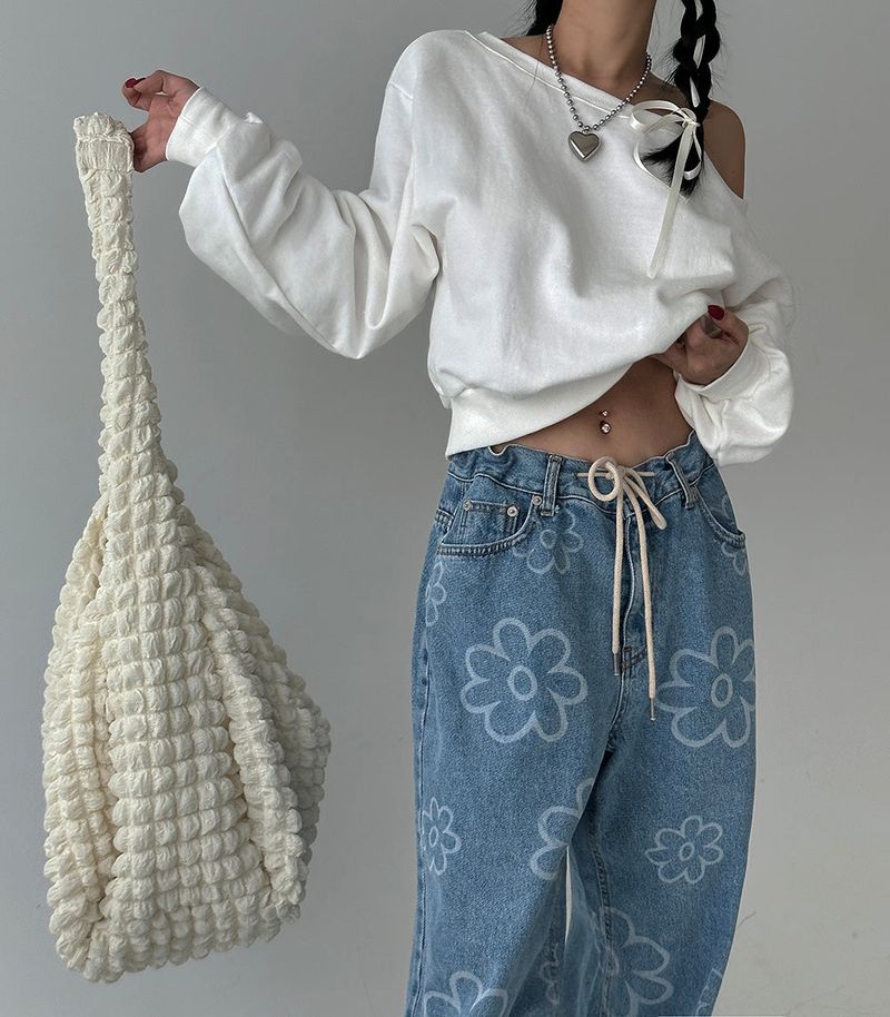 Ribbon brooch SET Off-shoulder sweatshirt