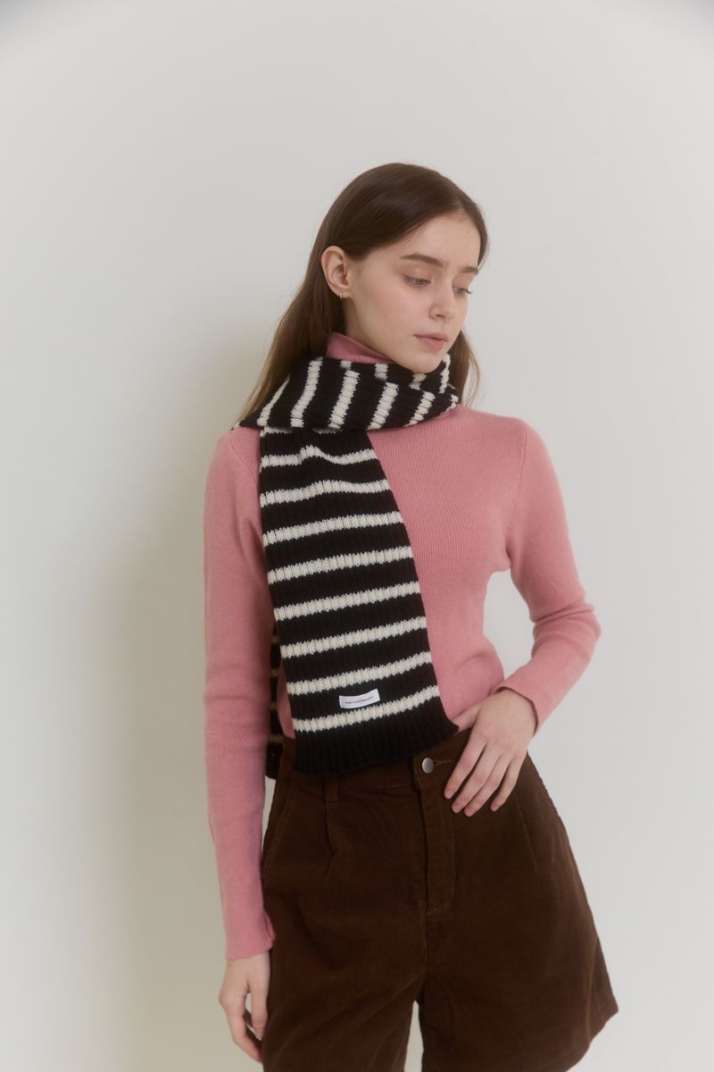 SNUGGY STRIPE MUFFLER