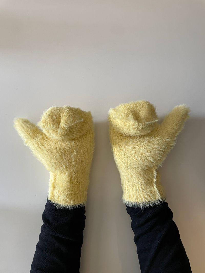 FLUFFY ANGORA GLOVES