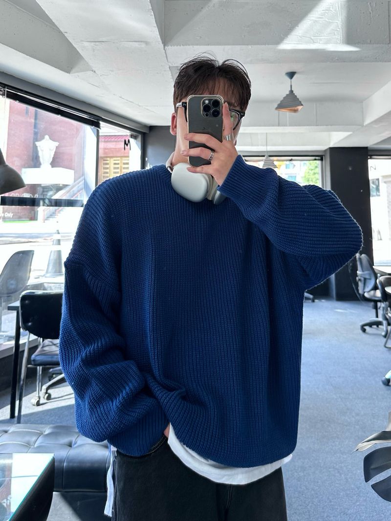 10.candy daily loosefit round knit