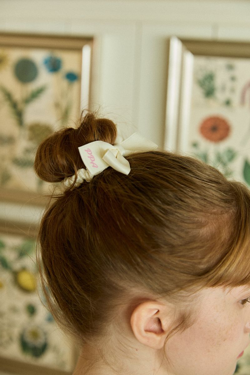 PINK PINEAPPLE（ピンクパイナップル）の「[2ea 1set] MARGARET SCRUNCHIE（Hair Accessories）」
