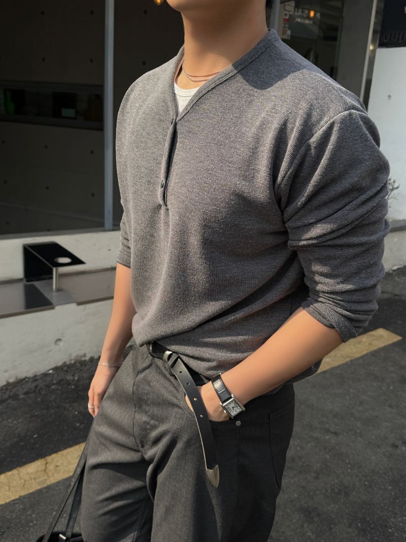 Port button layered knitwear