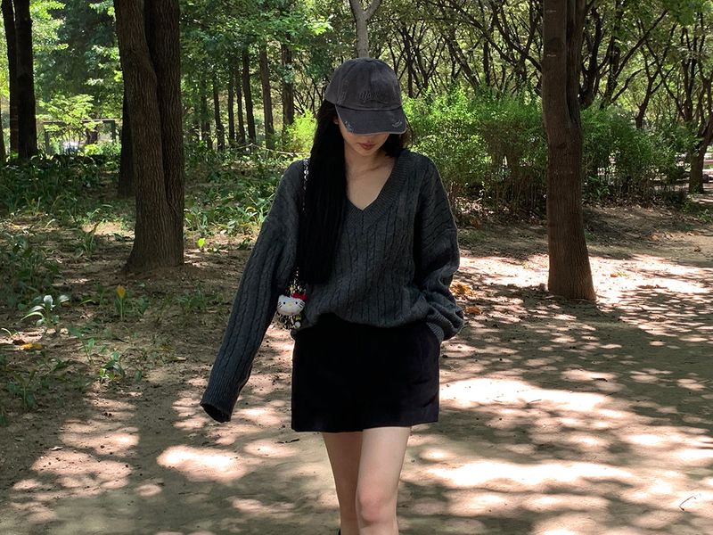 [MADE] Ethol twisted V-knit
