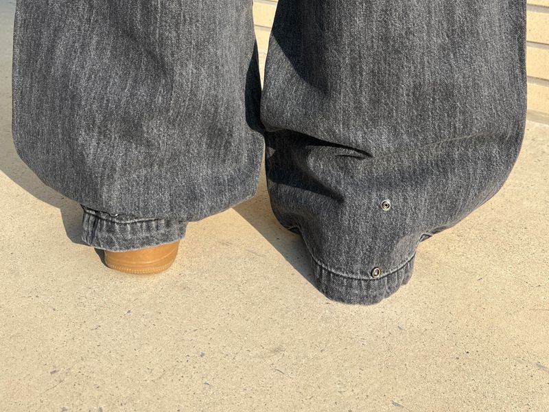 Low Snap Balloon Denim Pants (2 Colors)