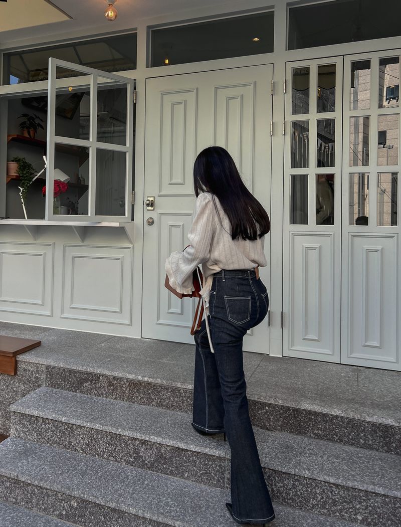 NON-FADE DENIM BOOTCUT PANTS