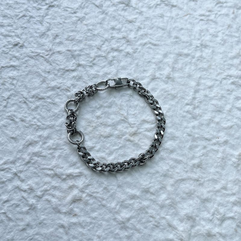 Twisted Ring Cuban Bracelet