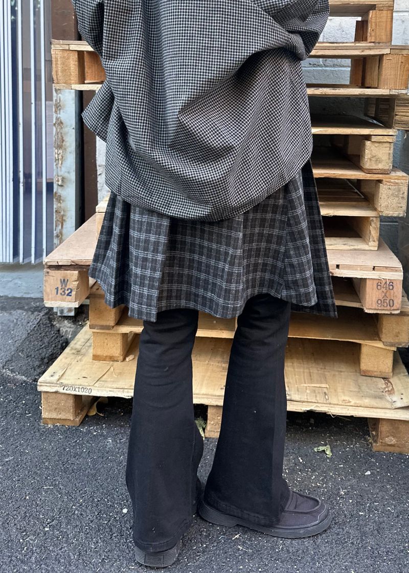  CHECK EYELET SKIRT