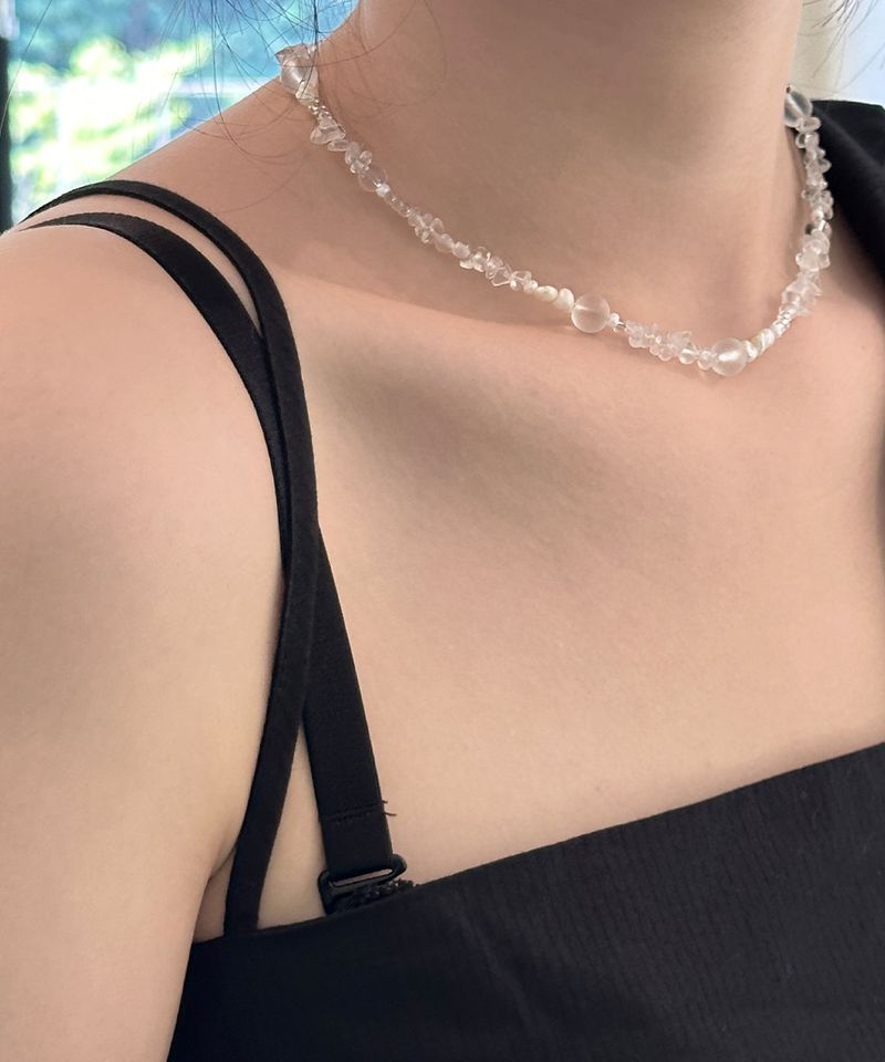 white chips necklace