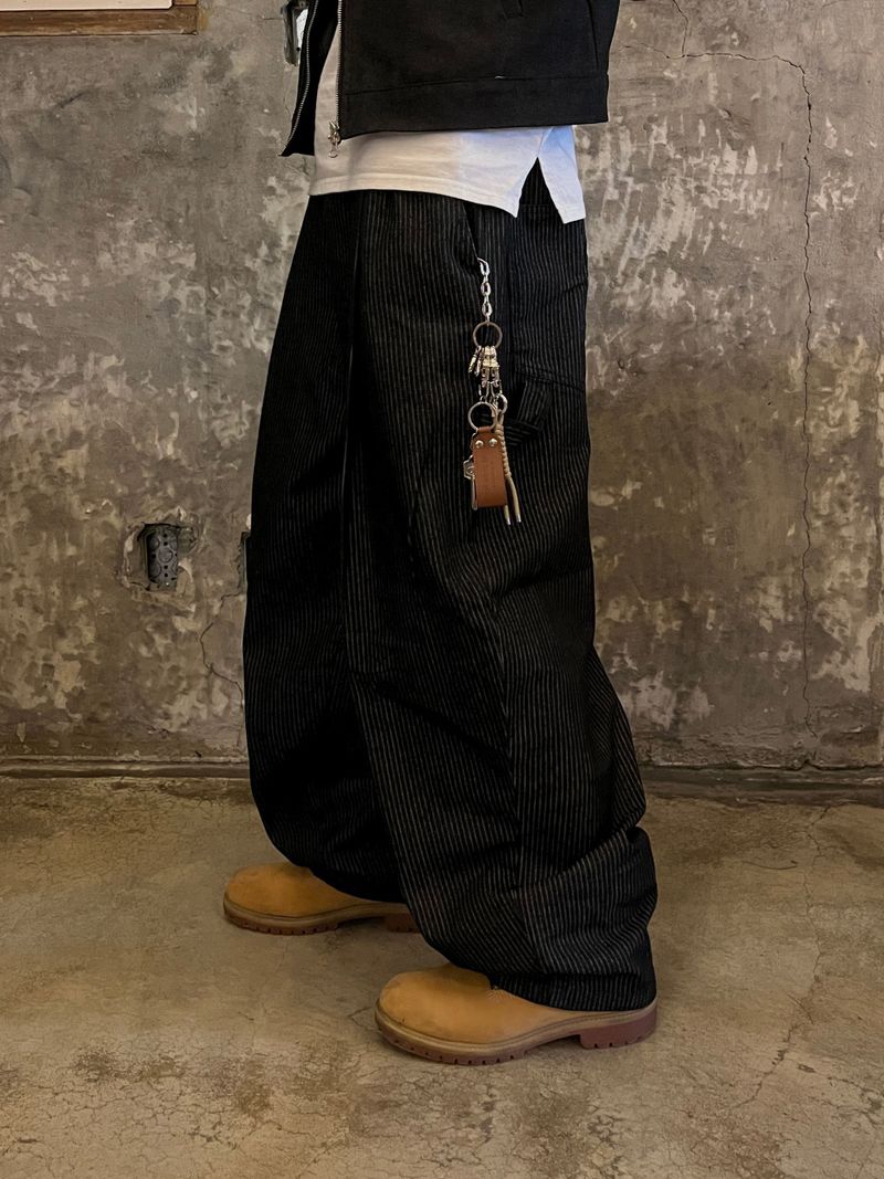ESOO（イス）の「Streak Carpenter Balloon Pants (2 Colors)（Pants）」
