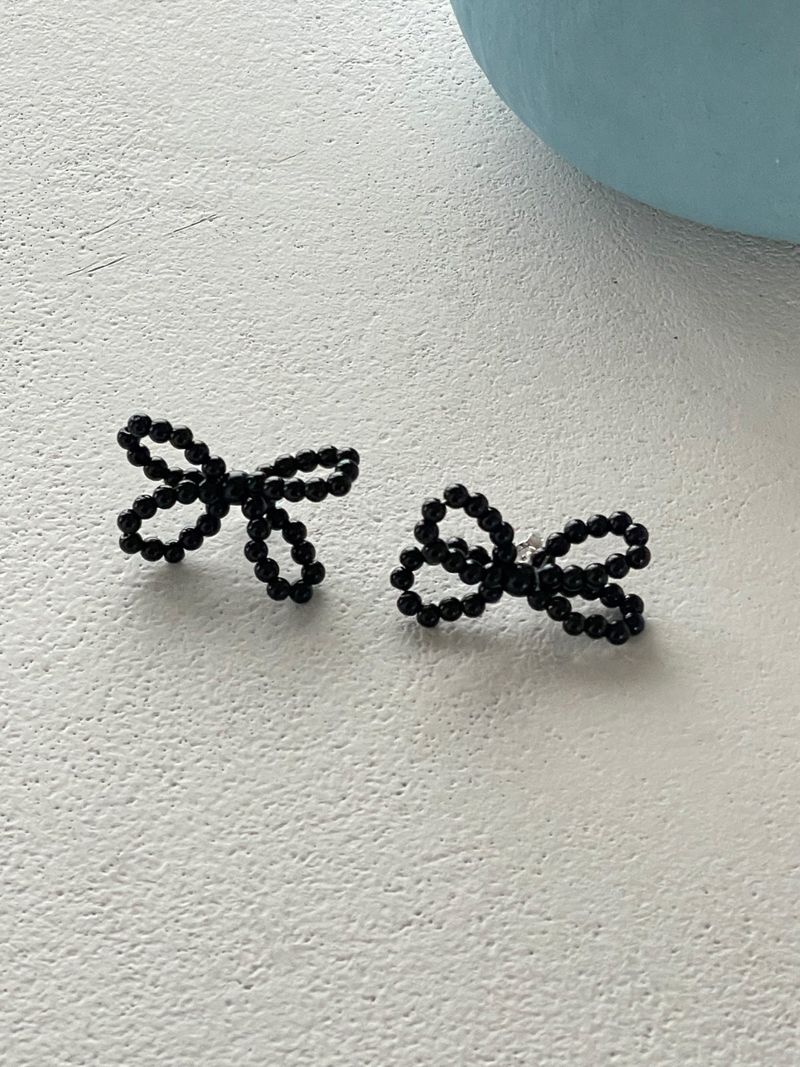 pearl navi earring - black