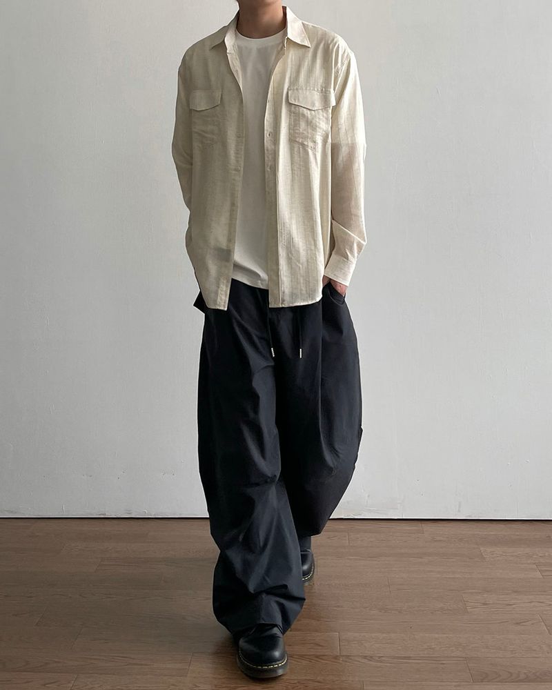 Light Pintuck Curved Pants