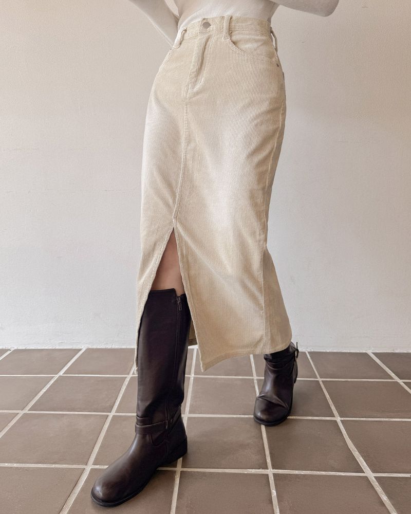 Corduroy long skirt