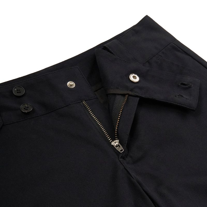 LOW-RISE TWO BUTTON BOOTS CUT PANTS (BLACK)