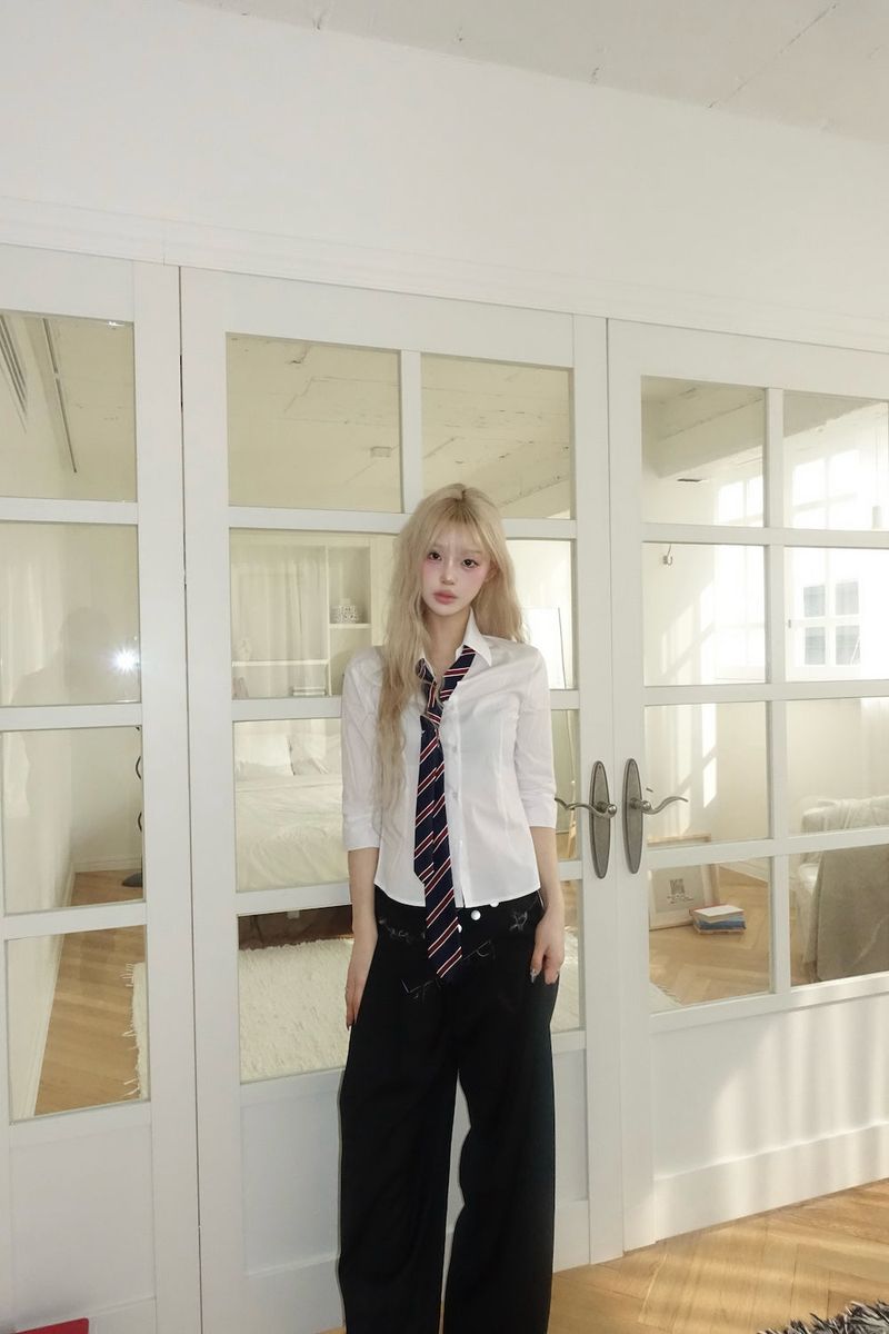 Essential Shirt (3/4 Sleeve) with Tie