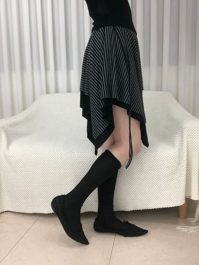 Side Strap Stripe Unbal Skirt