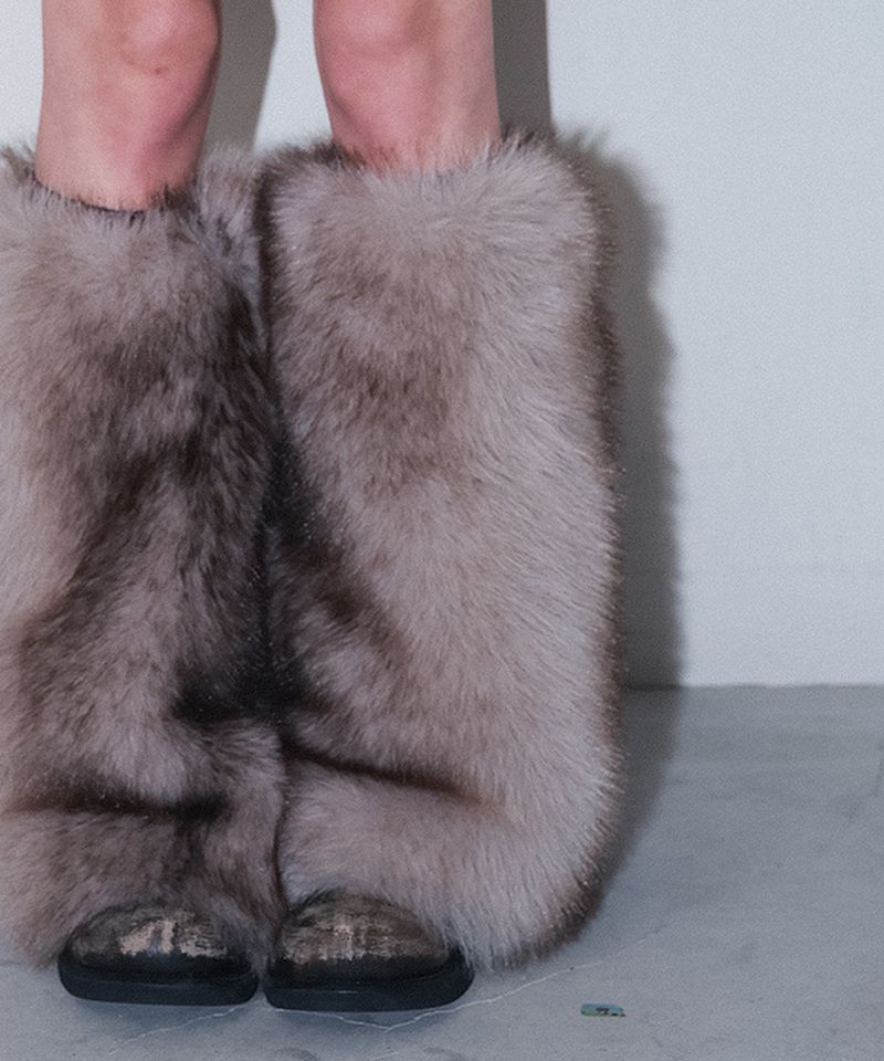 furry leg warmer - beige